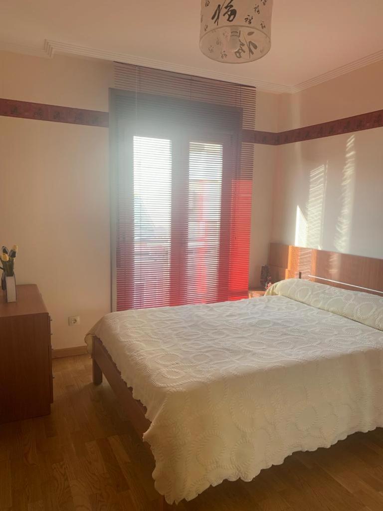 Enfoz Con Parking Y A La Orilla Del Mar Lejlighed Eksteriør billede