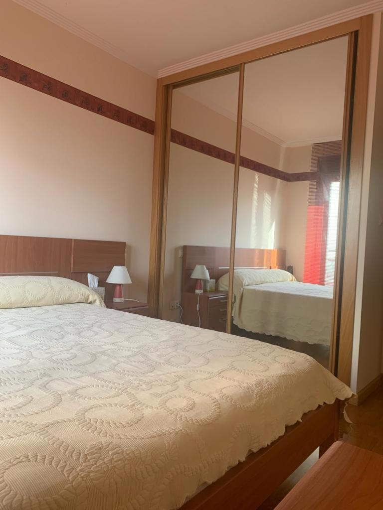 Enfoz Con Parking Y A La Orilla Del Mar Lejlighed Eksteriør billede