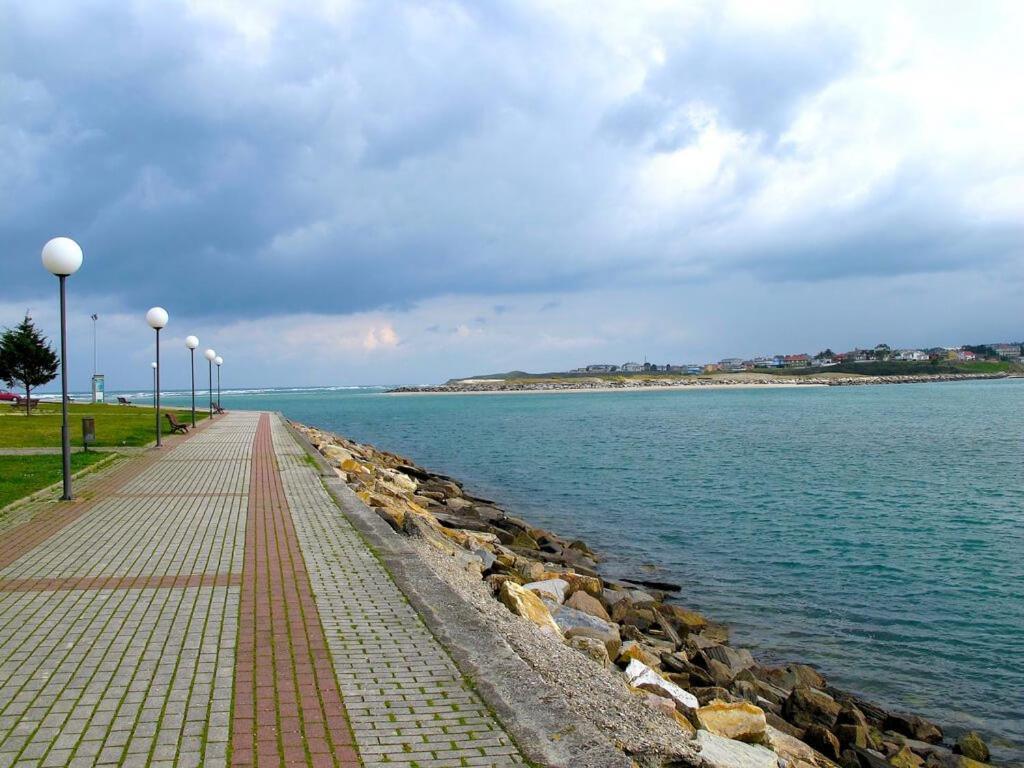Enfoz Con Parking Y A La Orilla Del Mar Lejlighed Eksteriør billede